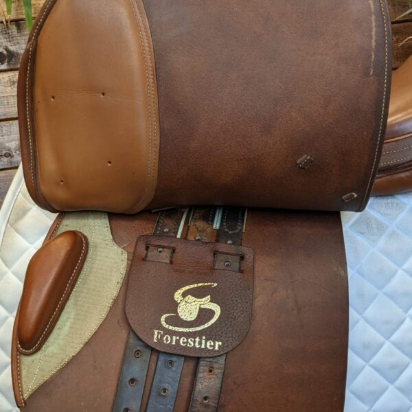 16.5″/17″ Forestier Jump Saddle (2005) *Demo Condition* - Image 4