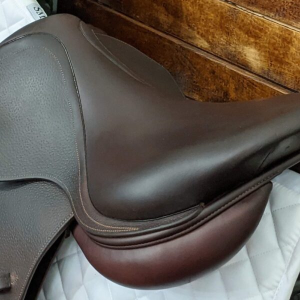 17.5″ CWD SE01 3L (2017) *Leathers, Stirrups and Girth Included* - Image 3