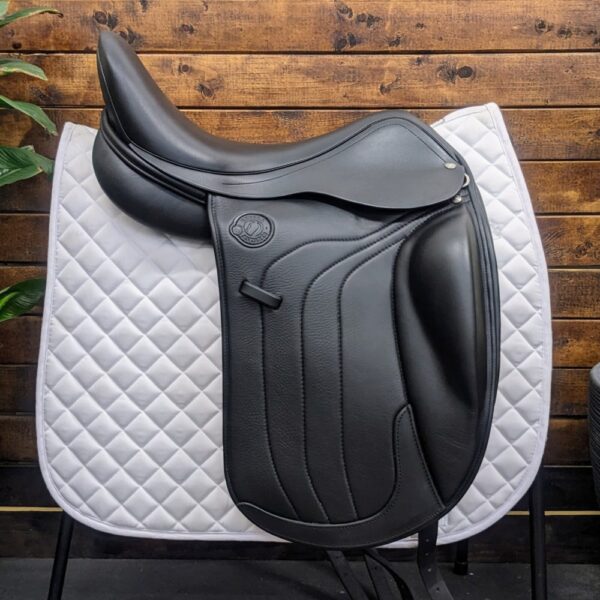 18″ Antares Skylla Dressage 3N (2021) *Demo Condition*Long Flaps*