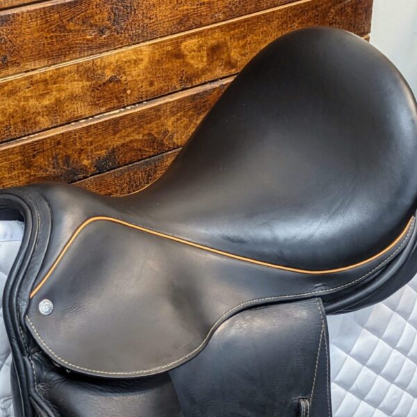 17.5″ Custom Saddlery Revolution *Wool Flocked*Full Buffalo Leather* - Image 3