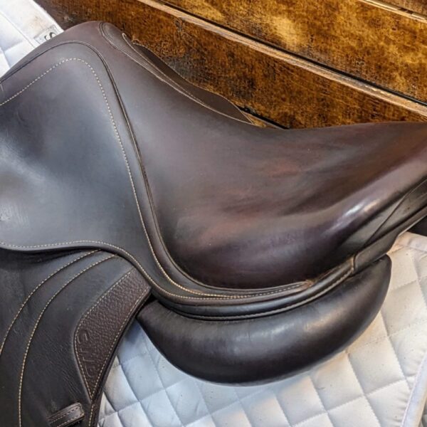 17″ CWD SE03 2L (2019) *Full Buffalo Leather* - Image 3