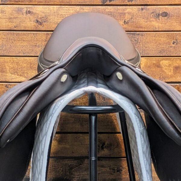 17.5″ Antares Signature Jumping Saddle 2A (2024) *AO1 Wide Tree*Full Calf Leather* - Image 10